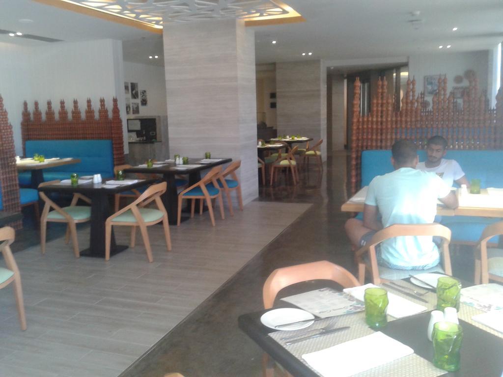 Exclusive Beach And Pools Oceanway Residences Yapak Extérieur photo